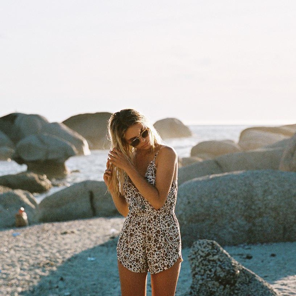 Amuse Society Bendita Brown Floral Romper sz M